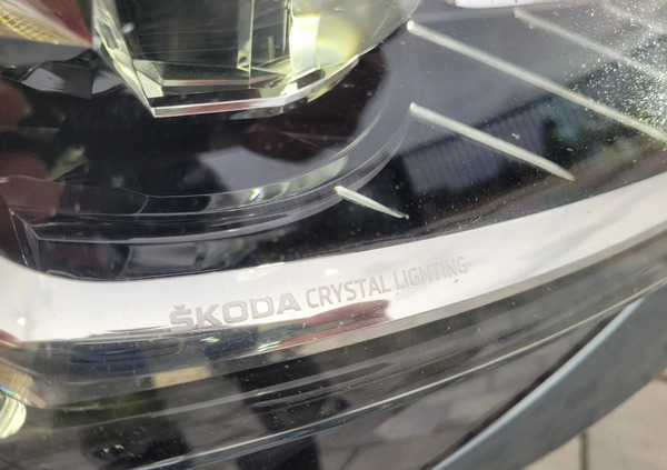 Skoda Superb cena 94000 przebieg: 166000, rok produkcji 2020 z Wałcz małe 497